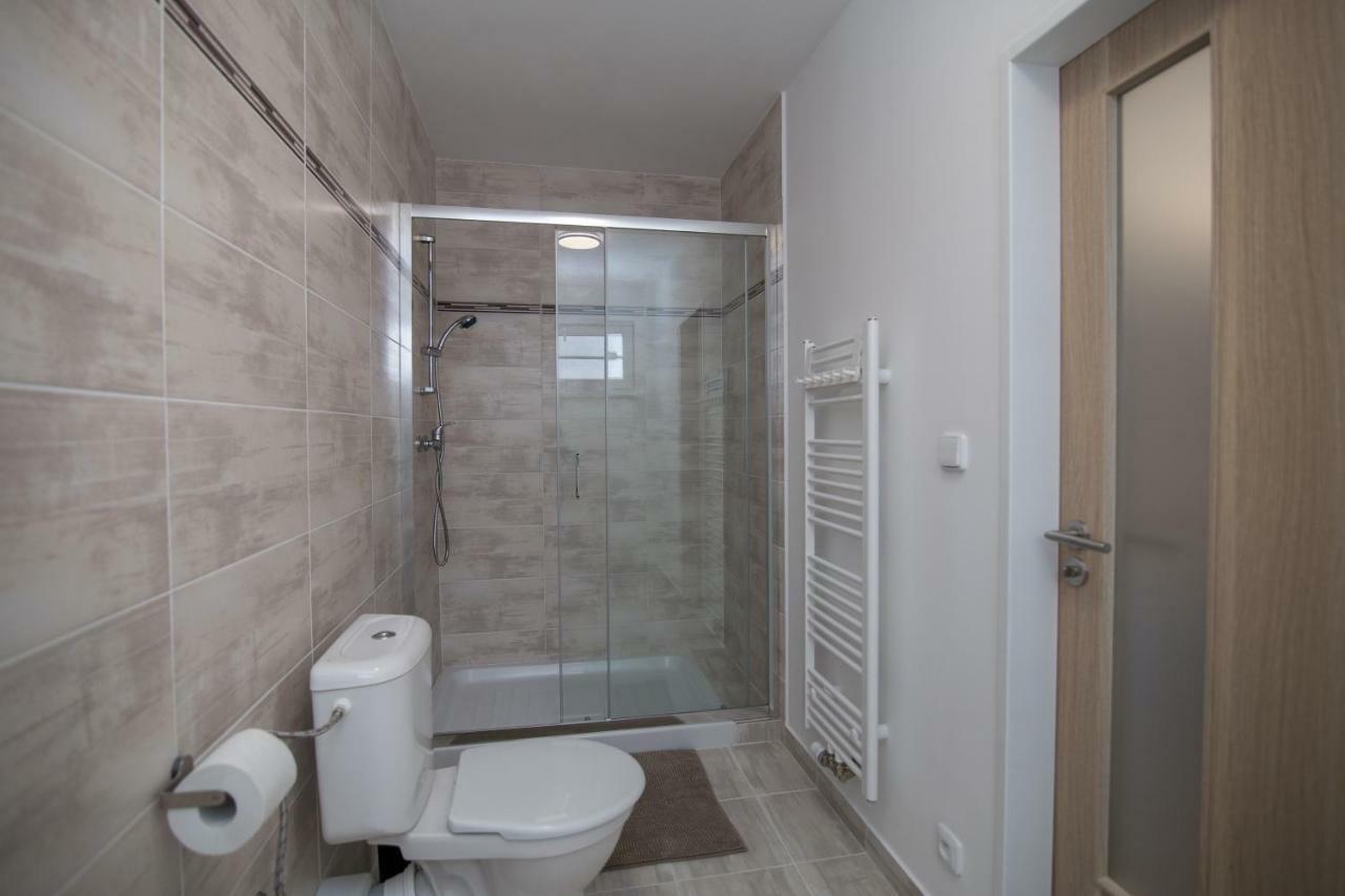 Apartment Sarka Hostka  Exterior photo